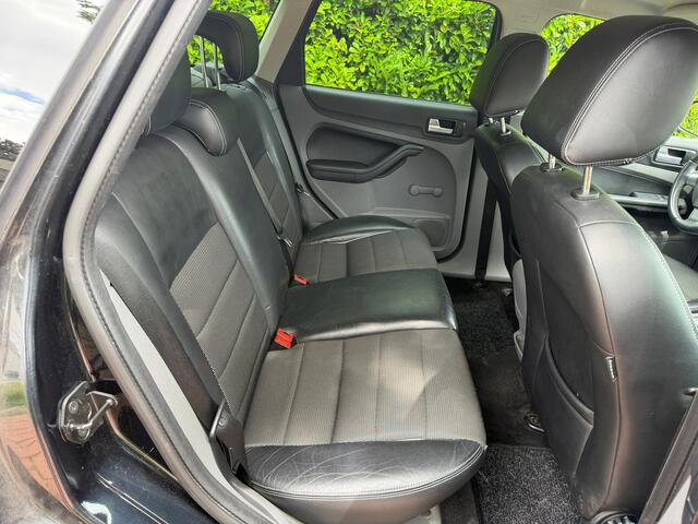 Ford Focus Wagon 1.6 Titanium, Airco, APK 24-01-2027.