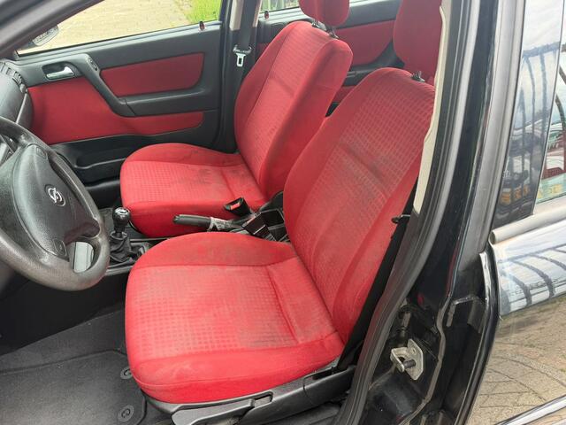 Opel Astra 1.6 Njoy airco elektrische ramen cv op afs