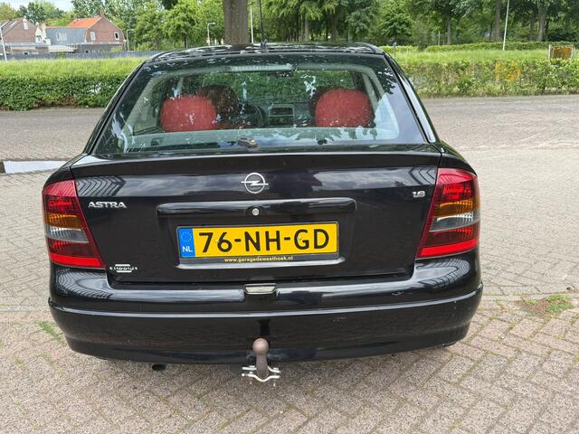 Opel Astra 1.6 Njoy airco elektrische ramen cv op afs