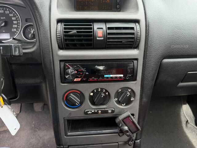 Opel Astra 1.6 Njoy airco elektrische ramen cv op afs