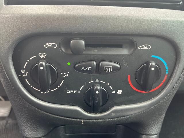 Peugeot 206 1.6-16V Gentry BJ 2005 AIRCO ZEER MOOI OPEN DAK