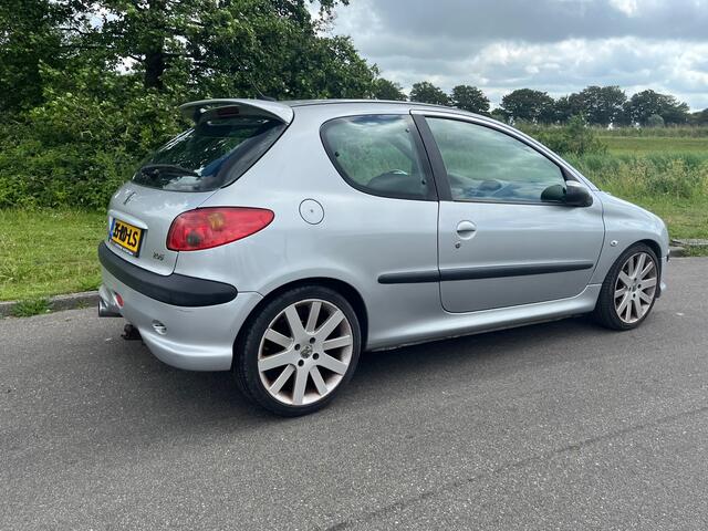 Peugeot 206 1.6-16V Gentry BJ 2005 AIRCO ZEER MOOI OPEN DAK