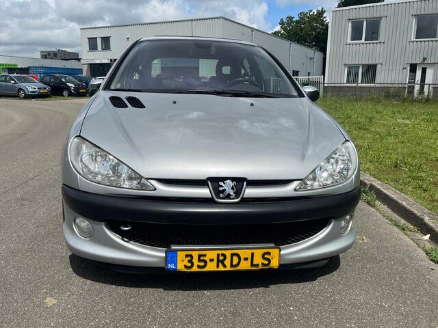 Peugeot 206 1.6-16V Gentry BJ 2005 AIRCO ZEER MOOI OPEN DAK