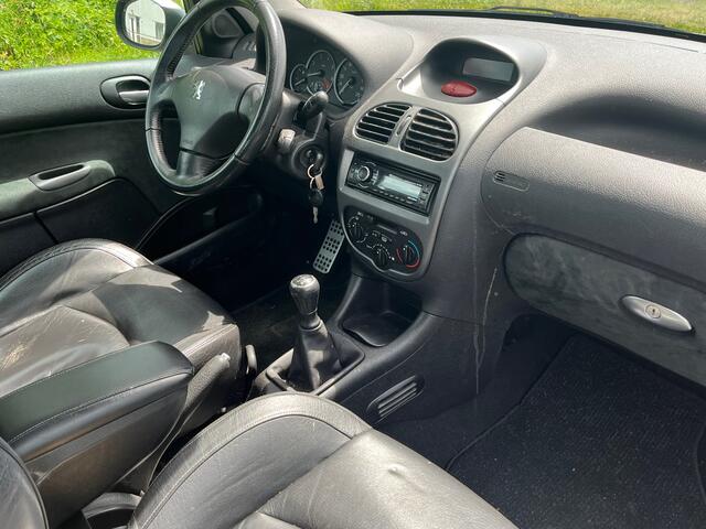Peugeot 206 1.6-16V Gentry BJ 2005 AIRCO ZEER MOOI OPEN DAK