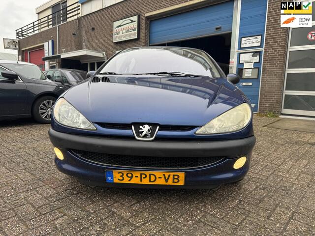 Peugeot 206 1.4 X-line AUTOMAAT AIRCO CLIMA
