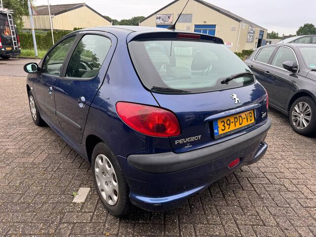 Peugeot 206 1.4 X-line AUTOMAAT AIRCO CLIMA