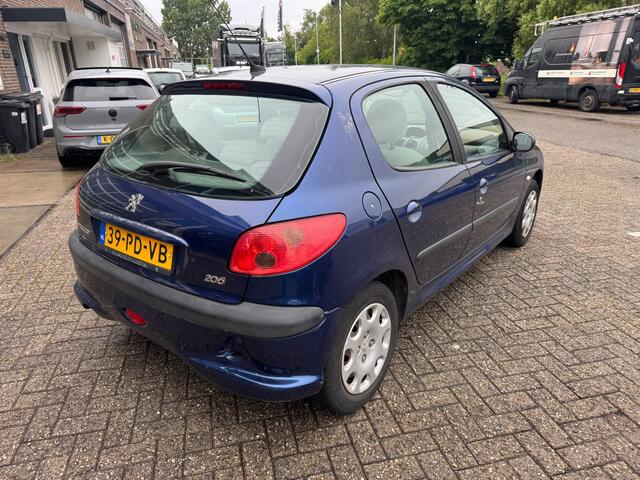 Peugeot 206 1.4 X-line AUTOMAAT AIRCO CLIMA