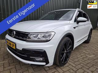 VOLKSWAGEN TIGUAN 2.0 TDI Highline R-Line Pano Virtual cockpit