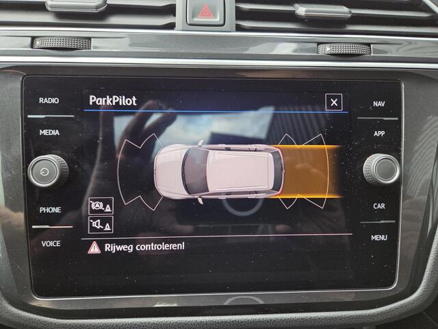 Volkswagen Tiguan 2.0 TDI Highline R-Line Pano Virtual cockpit