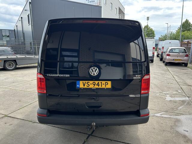 Volkswagen Transporter 2.0 TDI 150 PK ZWART NAVI MARGE EURO 6