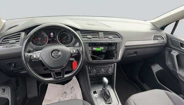 Volkswagen Tiguan Allspace 1.4 TSI 150PK COMFORTLINE 7-PERSOONS ELEKTR.KLEP/ACC/7-PERSOONS mist Multimedia scherm