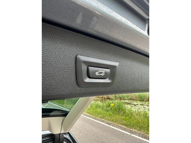 BMW 5-Serie Touring 520i Corporate Lease Executive, Carplay, Leder, Elektrische klep, Stoelverwarming,