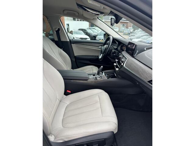 BMW 5-Serie Touring 520i Corporate Lease Executive, Carplay, Leder, Elektrische klep, Stoelverwarming,