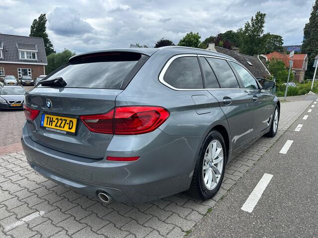 BMW 5-Serie Touring 520i Corporate Lease Executive, Carplay, Leder, Elektrische klep, Stoelverwarming,