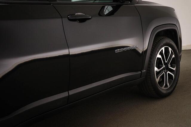 Jeep Compass 4xe 190 Plug-in Hybrid Electric Night Eagle | SOH 97% | HALF LEDER | DRAADLOZE LADER | DAB | APPLE | 360 CAMERA