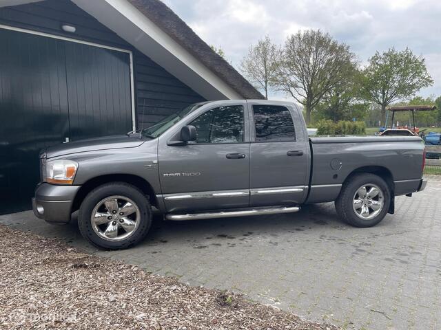 Dodge RAM PICKUP Pick-up 1500