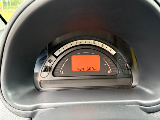 Citroen C2 Attraction 1.1i airco -