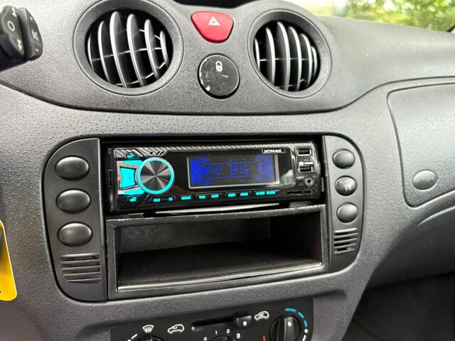 Citroen C2 Attraction 1.1i airco -
