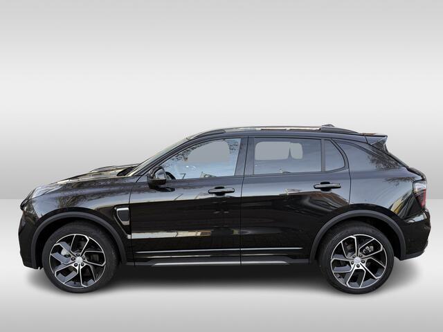 Lynk & Co 01 1.5 Full Black Edition | 360 graden camera | zwarte hemelbekleding | Apple Carplay/Android Auto | lichtmetalen wielen |