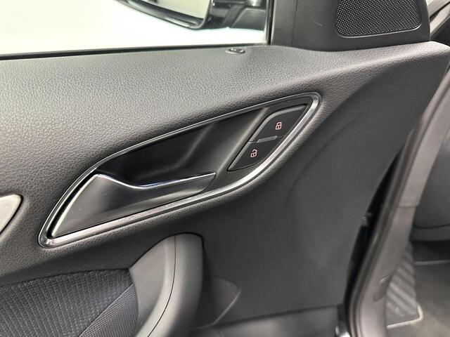 Audi Q3 1.4 TFSI CoD Sport Pro Line S NAVI CRUISE ECC STOELVERWARMING.