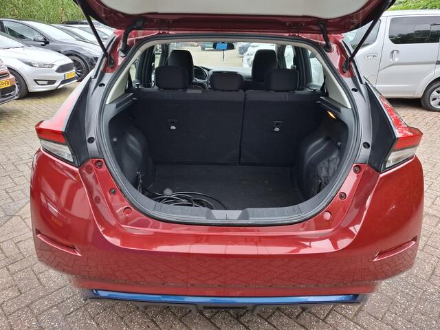 Nissan Leaf Acenta 40 kWh 6600.- EX BTW SOH 84.8% CLIMAT/CRUISE/NAVI 150PK