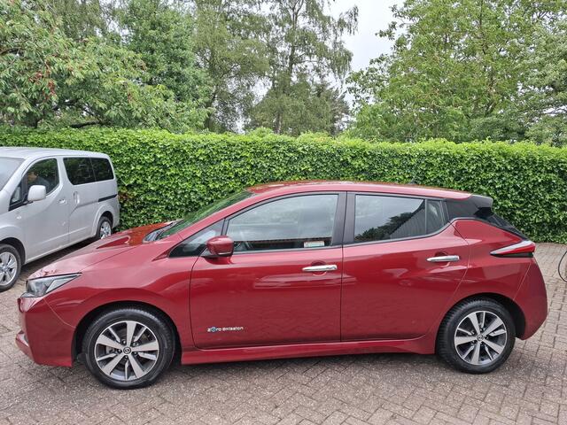 Nissan Leaf Acenta 40 kWh 6600.- EX BTW SOH 84.8% CLIMAT/CRUISE/NAVI 150PK