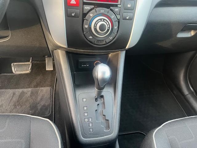 KIA Venga 1.6 CVVT automaat 1 jaar Bovag garantie, rijklaar Kia Venga 1.6 CVVT Plus Pack