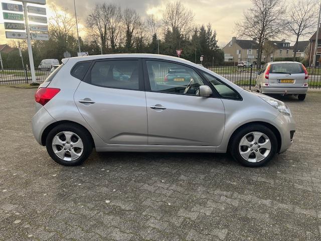 KIA Venga 1.6 CVVT automaat 1 jaar Bovag garantie, rijklaar Kia Venga 1.6 CVVT Plus Pack