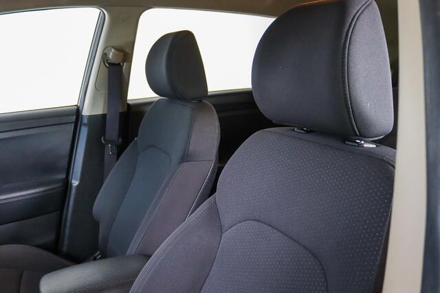 KIA Carens 1.6 GDi DynamicLine Trekhaak, Airco, Navigatie, Cruise Control
