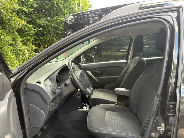 Dacia Logan MCV Prestige 0.9 TCe 90 pk - Navigatie - Trekhaak - Airco