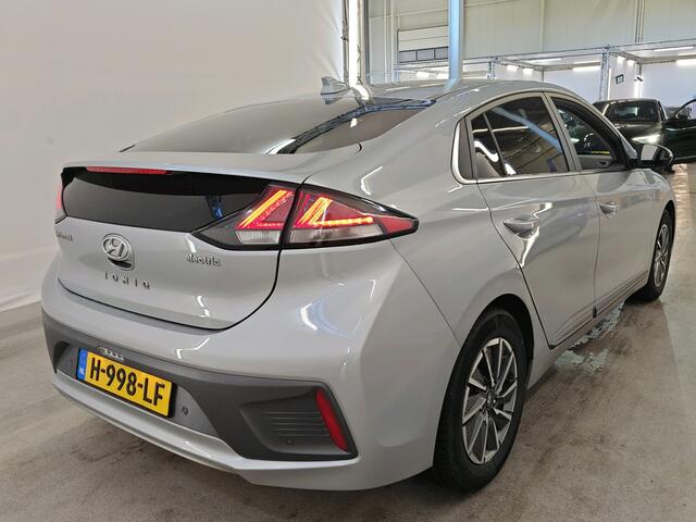 Hyundai Ioniq EV 38 kWh 136pk Premium Sky | SOH 100% | Schuifdak | Leder | Stuur- en Stoelverwarming | CarPlay | Camera | Navi |16
