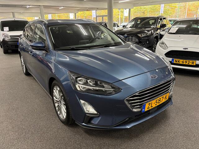 Ford Focus Wagon 1.5 EcoBoost Titanium Business NL-auto met trekhaak, Apple/Android Carplay