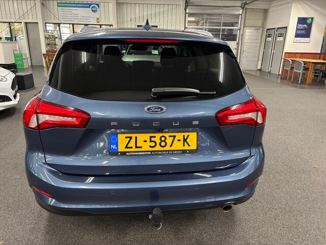 Ford Focus Wagon 1.5 EcoBoost Titanium Business NL-auto met trekhaak, Apple/Android Carplay