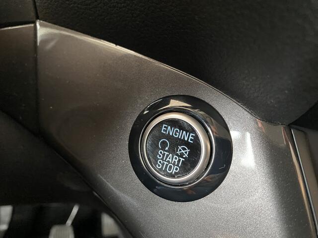 Ford C-MAX 1.0 Titanium,staat,Unieke Kilometerstand,100% Onderhouden,Navigatie,Achteruitrijcamera,Spraakbediening,Keyless,Trekhaak,Climate&Cruisecontrol,V&
