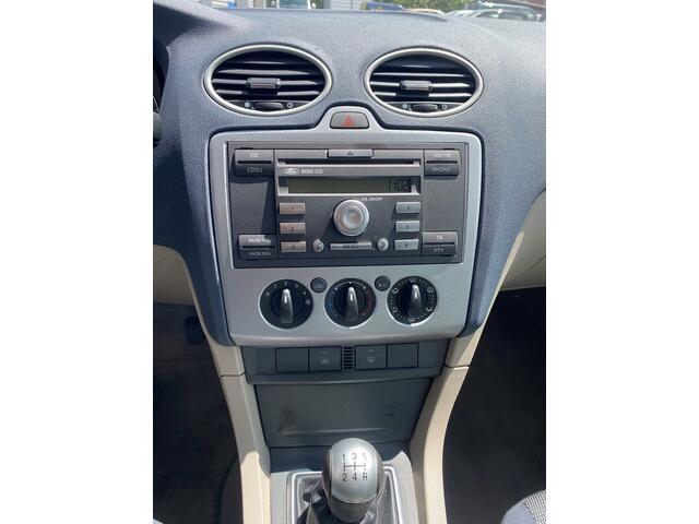 Ford Focus 1.6-16V First Edition