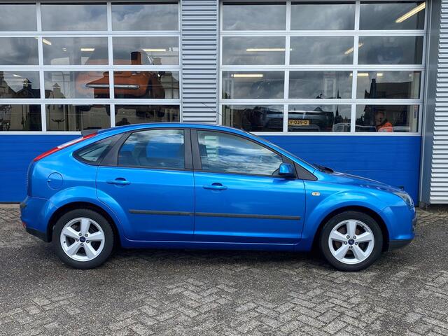 Ford Focus 1.6-16V First Edition
