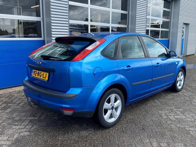 Ford Focus 1.6-16V First Edition