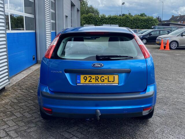 Ford Focus 1.6-16V First Edition