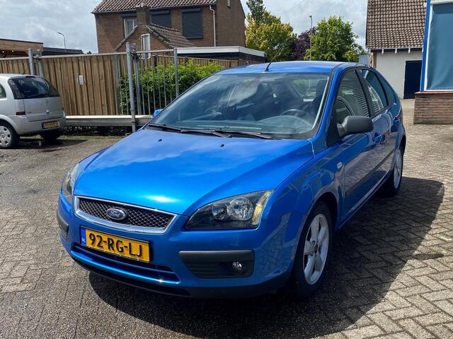 Ford Focus 1.6-16V First Edition