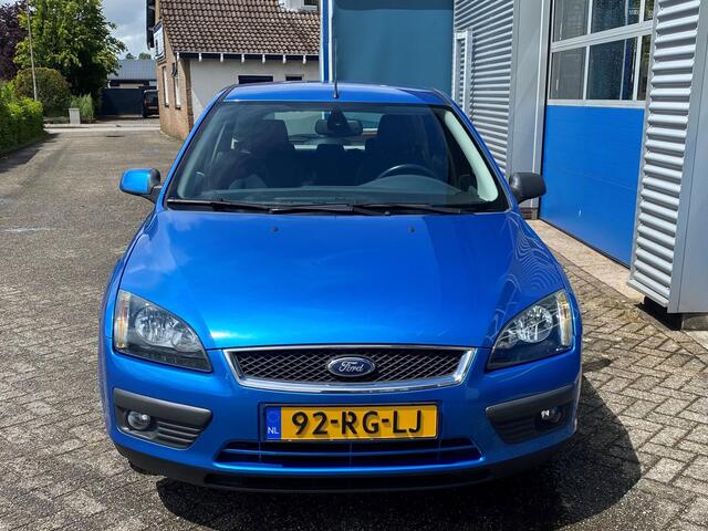 Ford Focus 1.6-16V First Edition