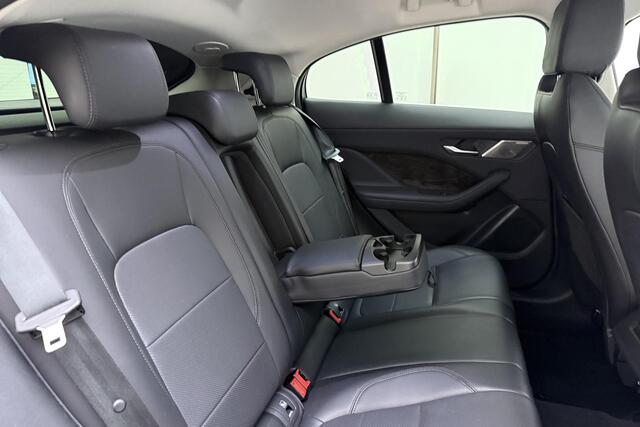 Jaguar I-Pace EV400 S 90 kWh SOH: 91% | Lederen bekleding | Elektrisch te openen achterklep | Keyless | Navigatie | Camera | Extra getint glas