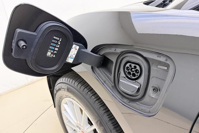 Jaguar I-Pace EV400 S 90 kWh SOH: 91% | Lederen bekleding | Elektrisch te openen achterklep | Keyless | Navigatie | Camera | Extra getint glas