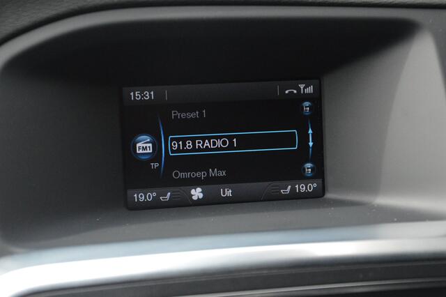 Volvo V60 T3 Summum | Trekhaak | Perfect onderhouden | Stoelverwarming | Cruise Control |