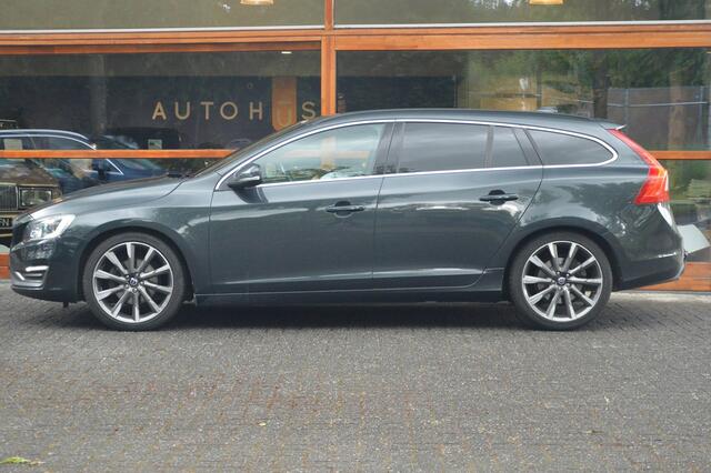 Volvo V60 T3 Summum | Trekhaak | Perfect onderhouden | Stoelverwarming | Cruise Control |