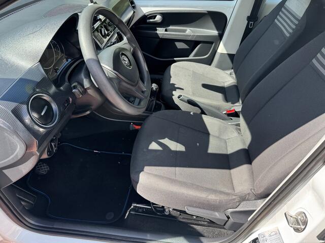 Volkswagen UP 1.0 BMT move up 134.000 KM