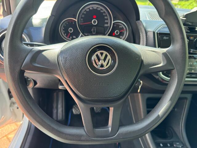 Volkswagen UP 1.0 BMT move up 134.000 KM