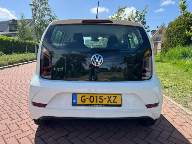 Volkswagen UP 1.0 BMT move up 134.000 KM