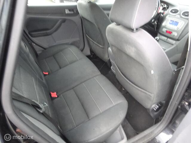 Ford Focus Wagon 1.6 Titanium