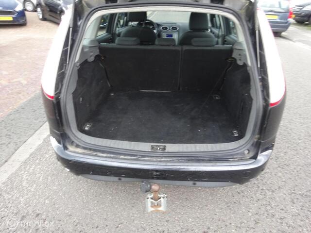 Ford Focus Wagon 1.6 Titanium