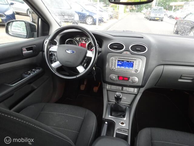Ford Focus Wagon 1.6 Titanium